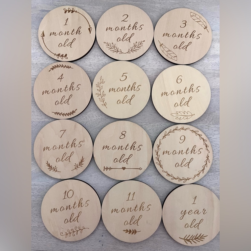 Weekly and Monthly milestone double sided discs
